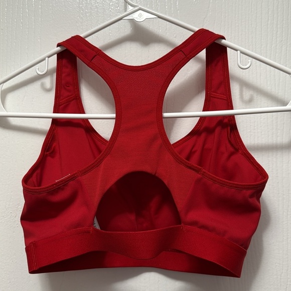 Adidas Women’s Red Sports Bra Racerback Size Small - Picture 2 of 2